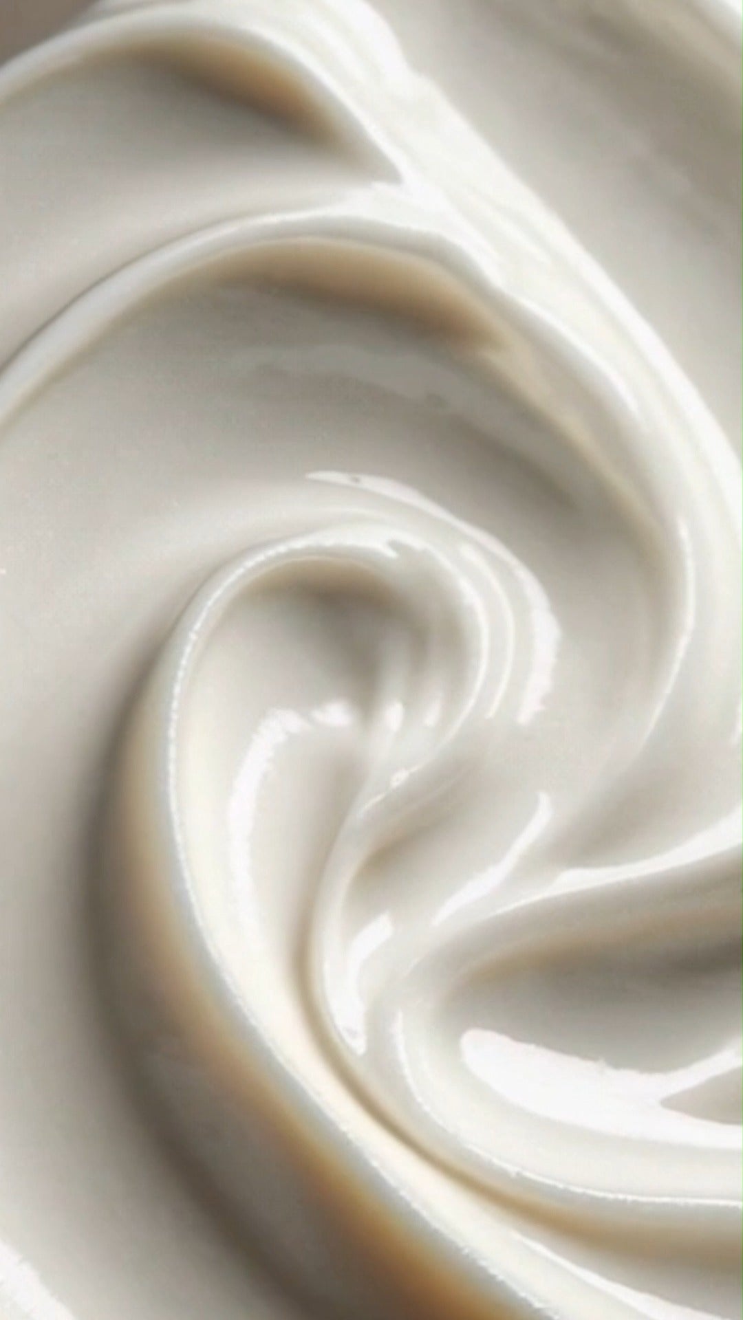 creme de la zen hydrating cream texture shot